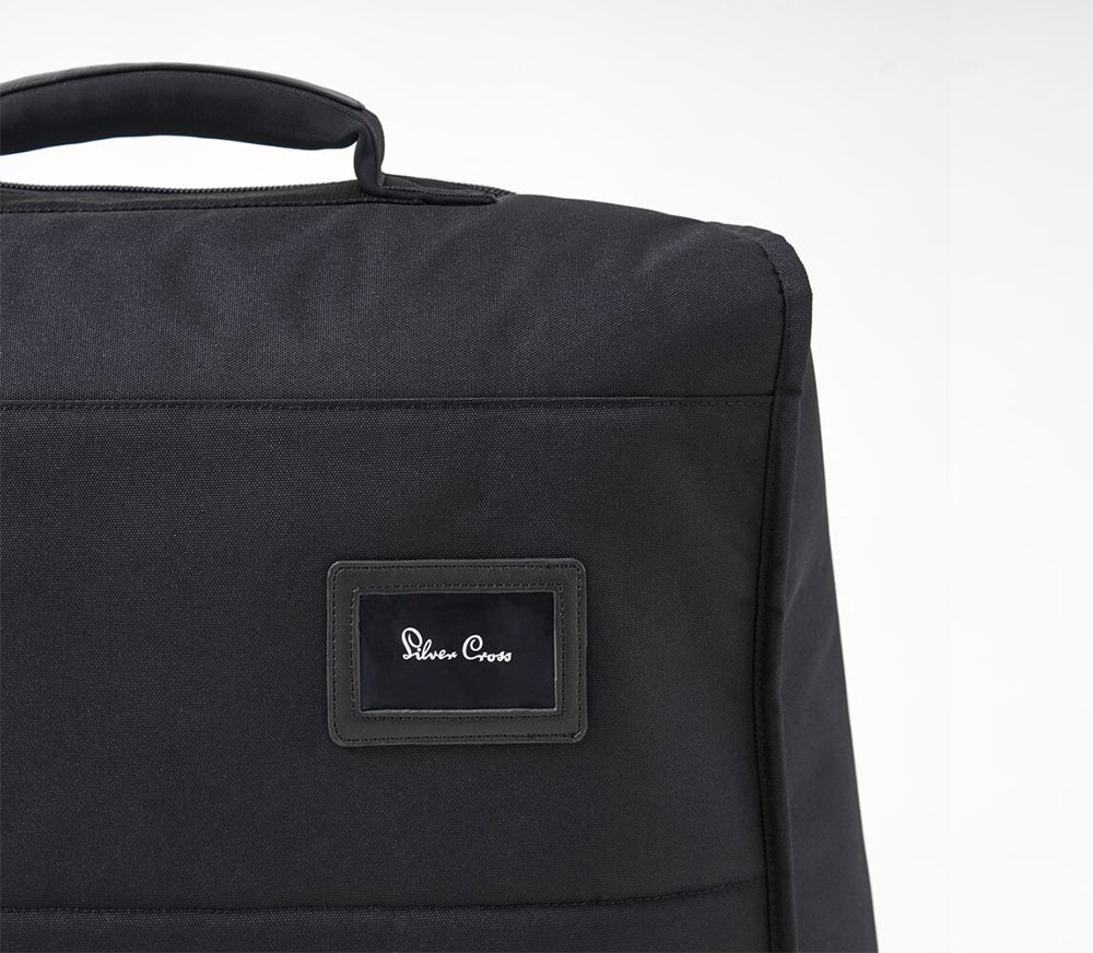 Oasis Travel Bag | Padded, Water-Resistant 7