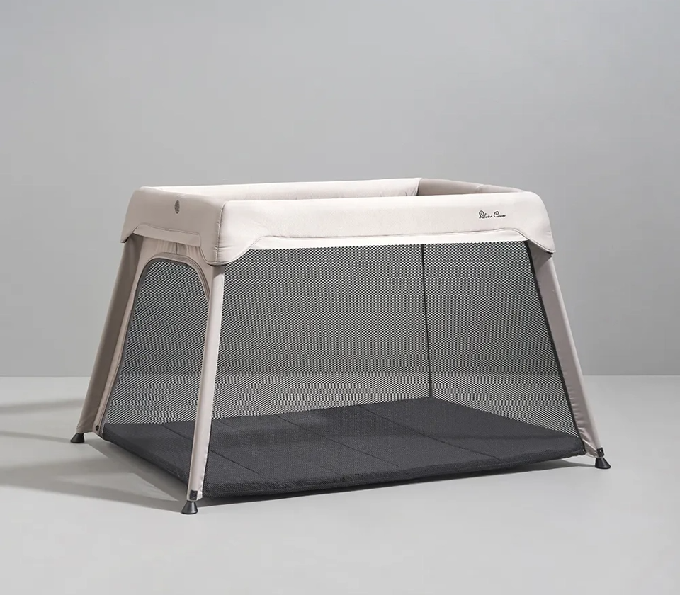Sierra Travel Crib | Lightweight, 3-in-1 Design with Newborn Insert 1